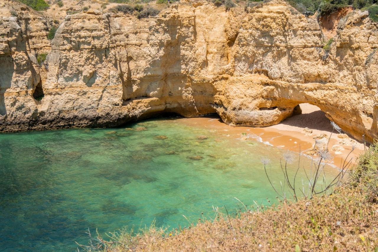 Beach Praia - Sleep 5 - Pool - Free Wi-Fi - Air Con Albufeira Kültér fotó